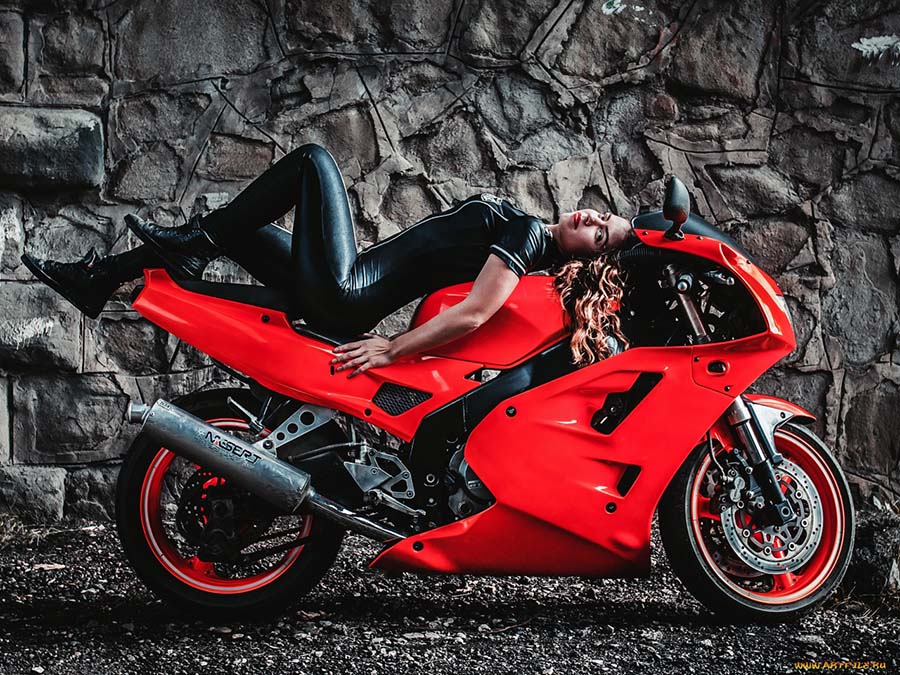 Beautiful girl Beautiful girls and motorcycles in Depok