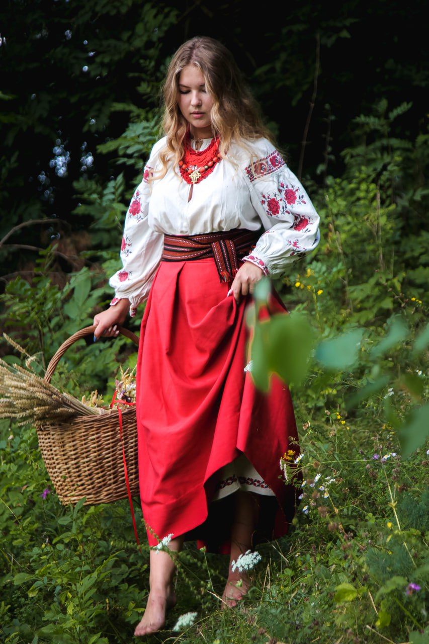 Slavic girls in Depok