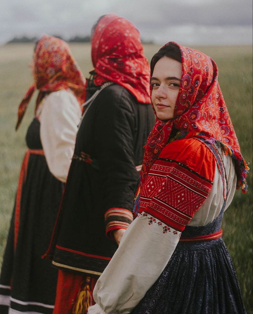 Women in Slavic costumes in Depok